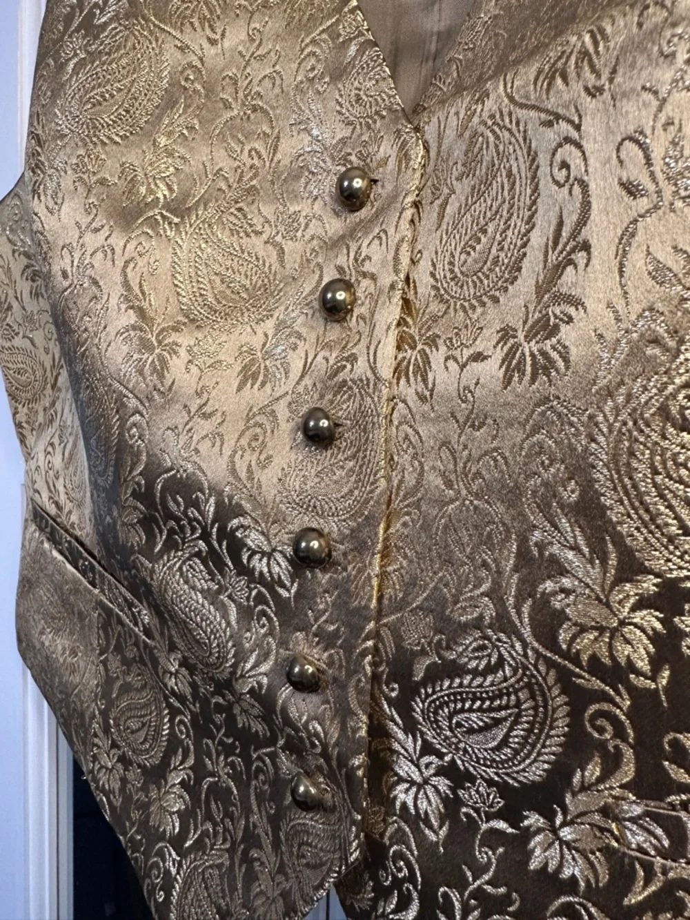Ralph Lauren Metallic Gold Paisley Vest - Picture 4 of 5
